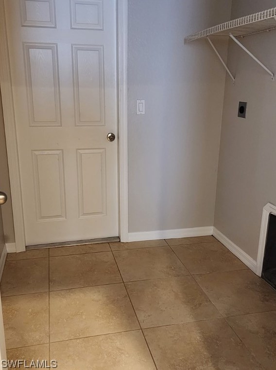 1507 18th Ter, Cape Coral, FL 33909-8941