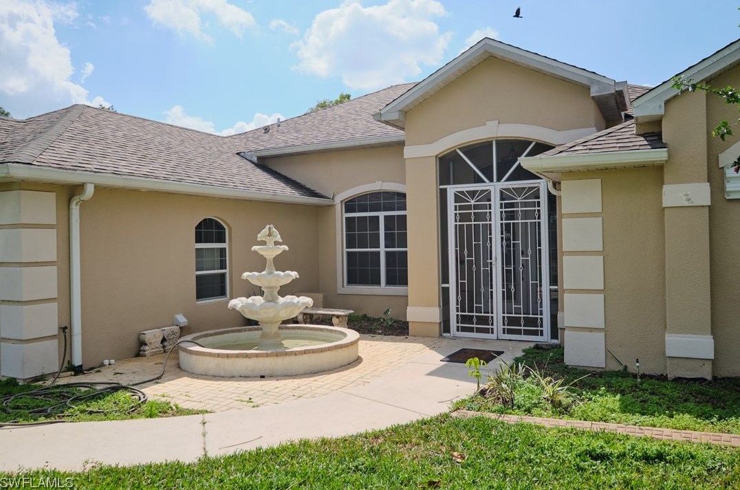 3704 E 23rd St, Alva, FL 33920