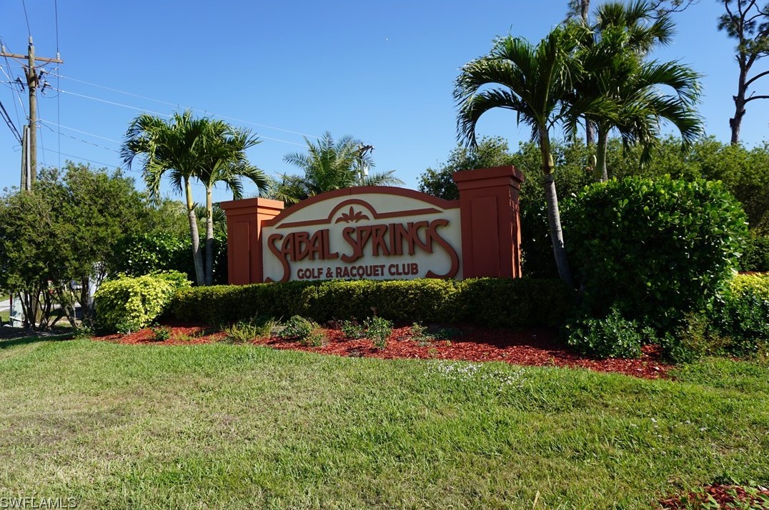 3831 Ponytail Palm Ct, Fort Myers, FL 33917-2067