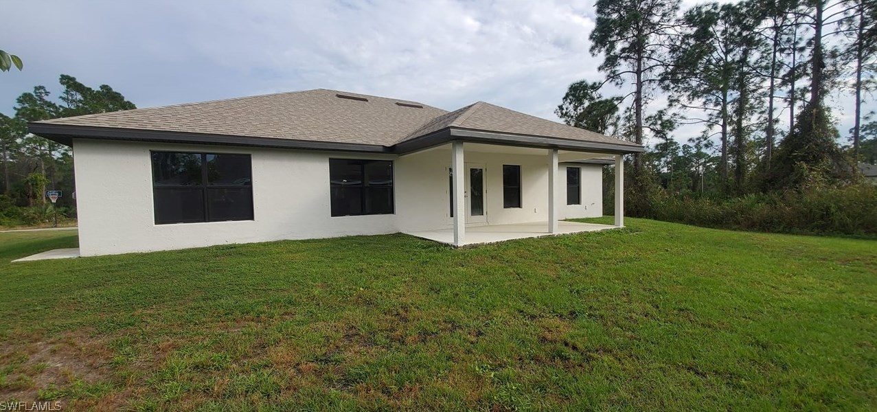 232 Nashua Ave, Lehigh Acres, FL 33974-7581