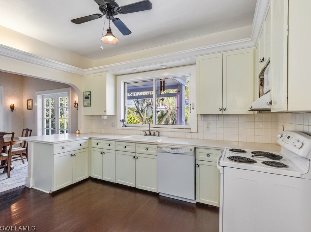 1249 Osceola Dr, Fort Myers FL exterior