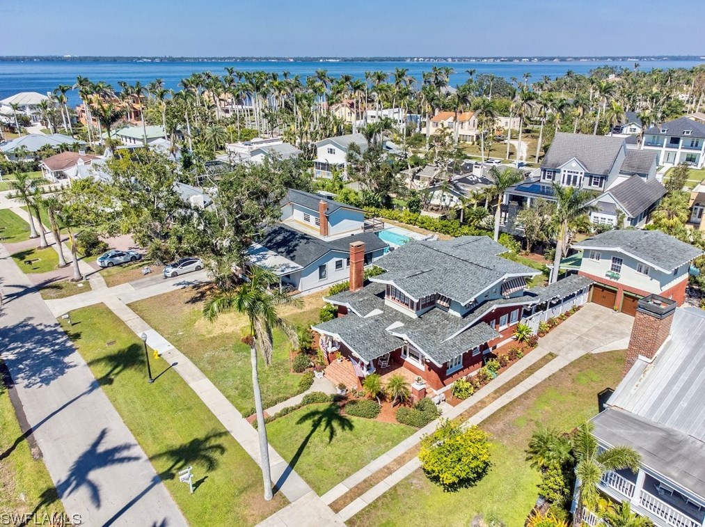 1249 Osceola Dr, Fort Myers FL exterior