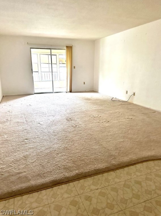 198 Joel Blvd #6, Lehigh Acres, FL 33936