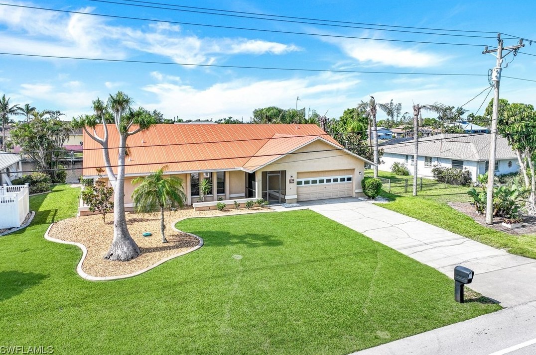 1004 Archer Pkwy, Cape Coral, FL 33904-2900