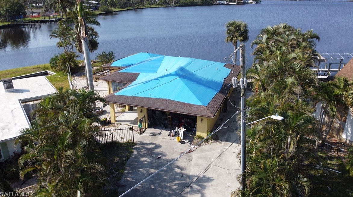 4881 Riverside Dr, Fort Myers, FL 33905-2527