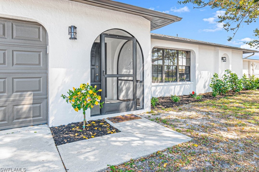 3407 6th Pl, Cape Coral, FL 33914-3301