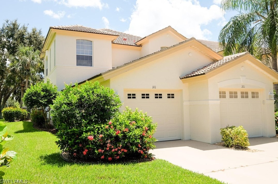 9300 Bayberry Bnd, Fort Myers, FL 33908-3689