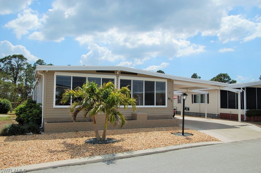 421 Snead Dr, Fort Myers, FL 33903-2624