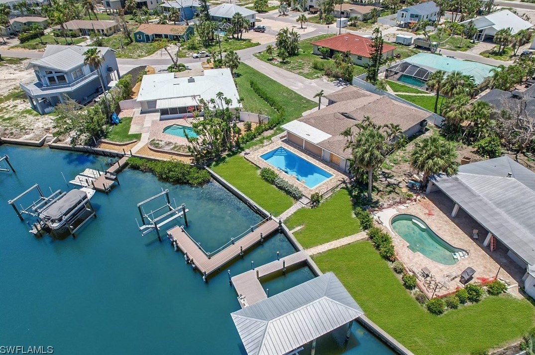 8009 Lagoon Rd, Fort Myers Beach, FL 33931