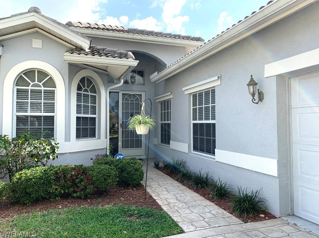 11287 Lakeland Cir, Fort Myers, FL 33913