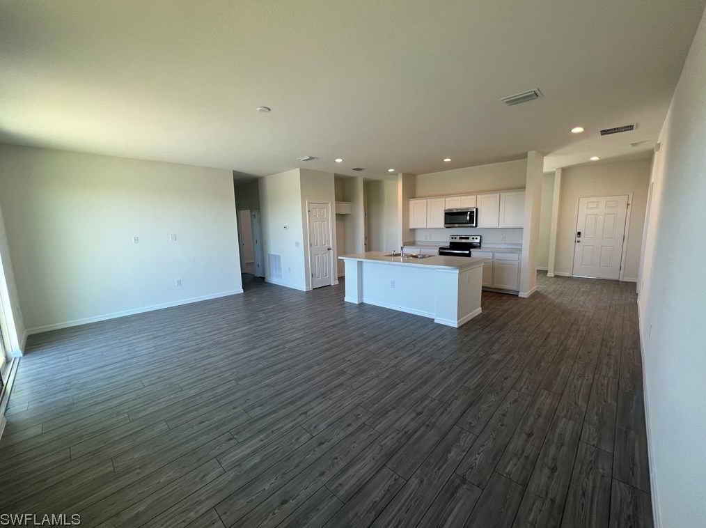 916 Nw 3rd Ave, Cape Coral, FL 33909