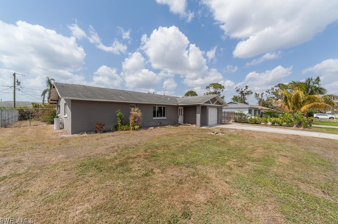 18592 Bartow Blvd, Fort Myers, FL 33967-3562