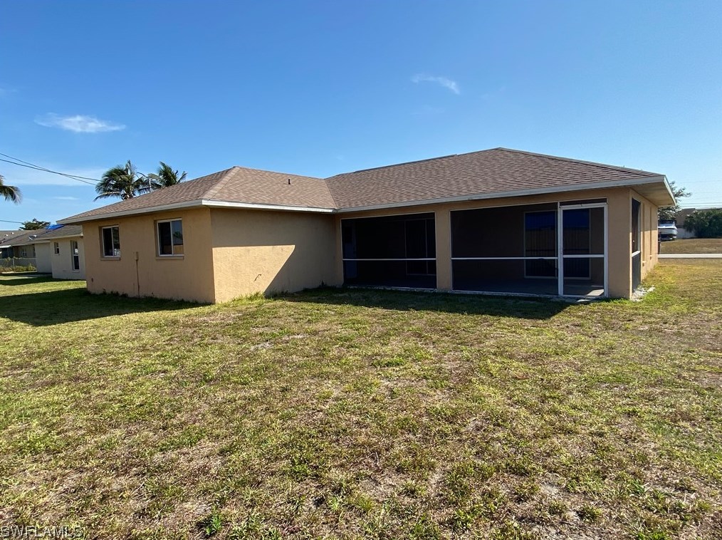 332 Ne 17th Ave, Cape Coral, FL 33909