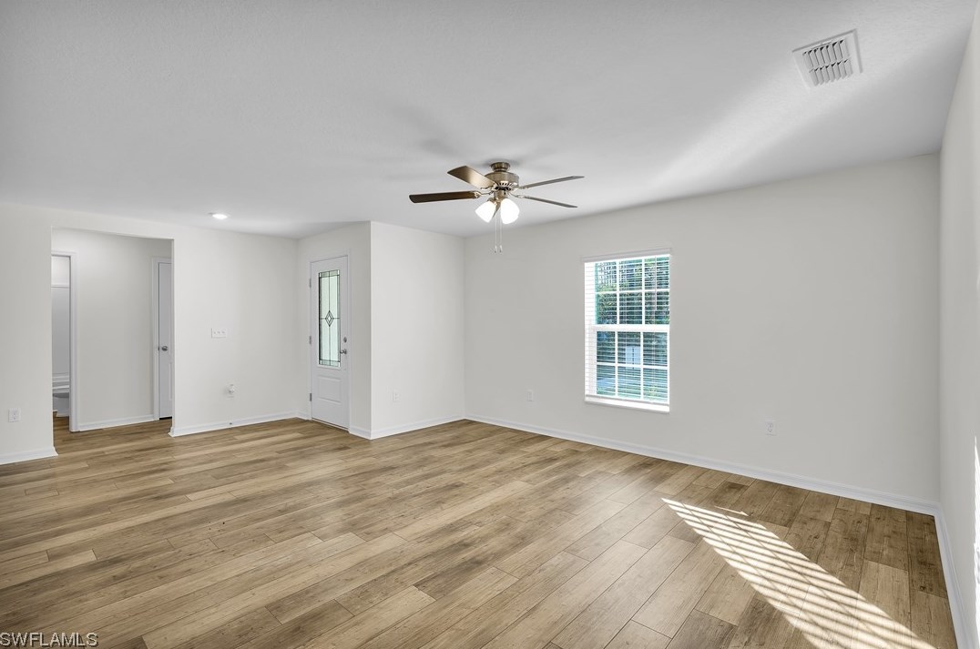 2712 2nd Pl, Cape Coral, FL 33914-4423