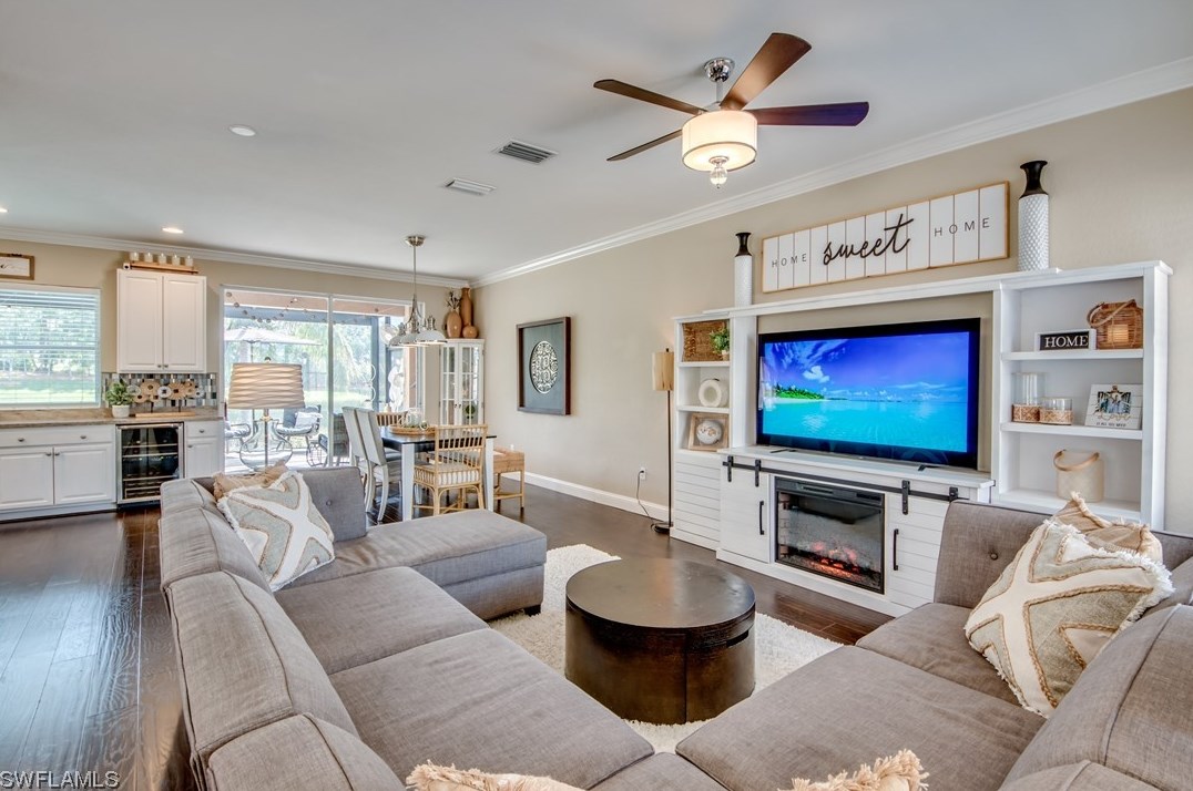 10296 Crepe Jasmine Ln, Fort Myers, FL 33913-8876