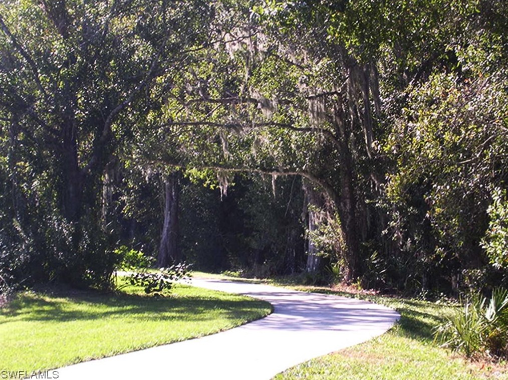 13530 Palmetto Grove Dr, Fort Myers, FL 33905-5875