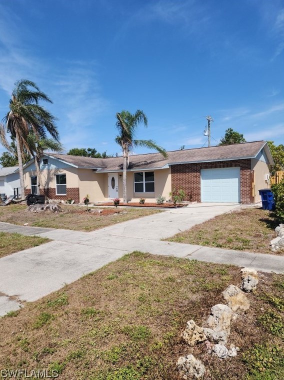 936 Jolly Rd, Fort Myers, FL 33903