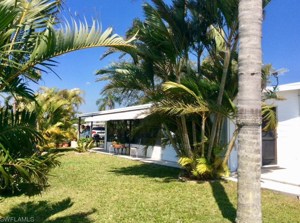 26302 Queen Mary Ln, Bonita Springs, FL 34135