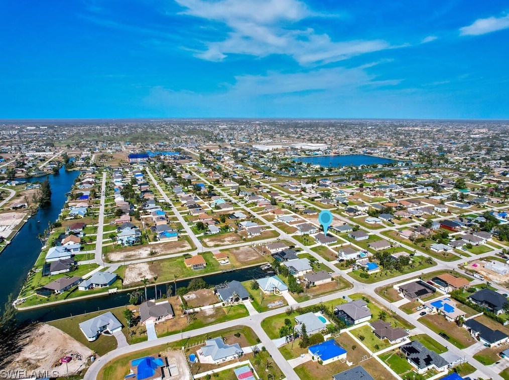 233 19th Ter, Cape Coral, FL 33909-5503