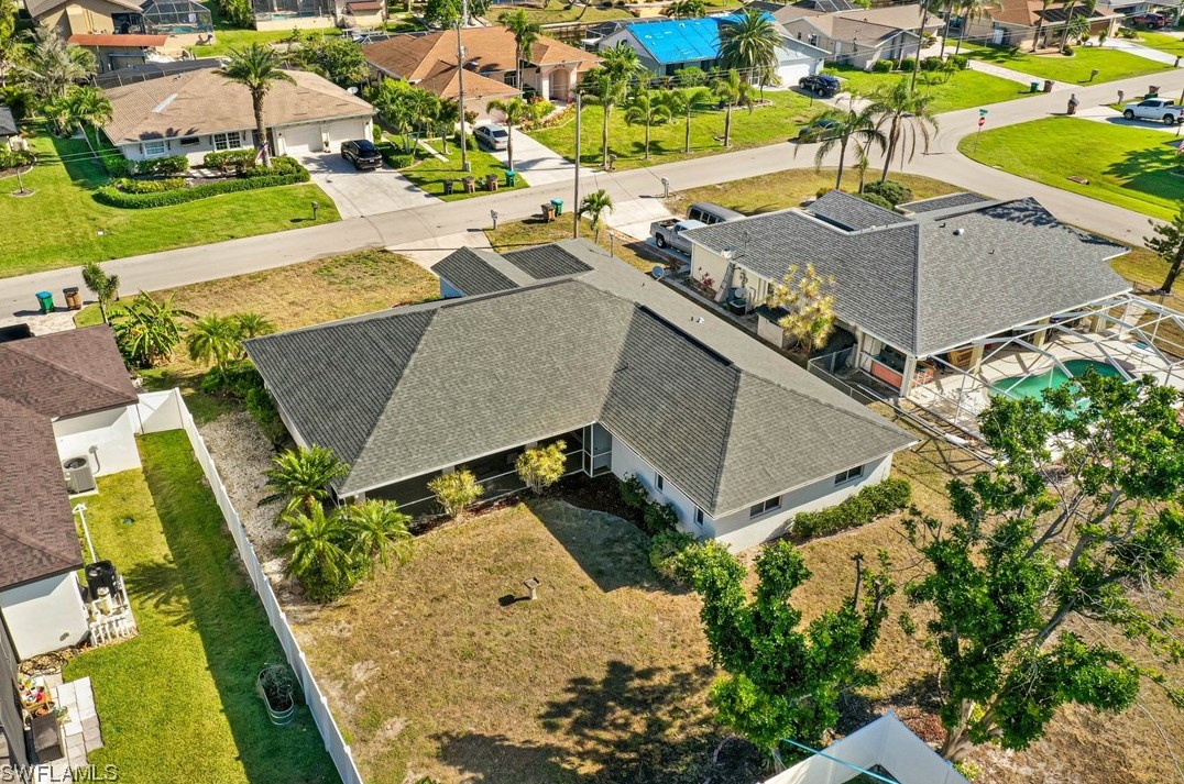 1722 10th St, Cape Coral, FL 33990-1881
