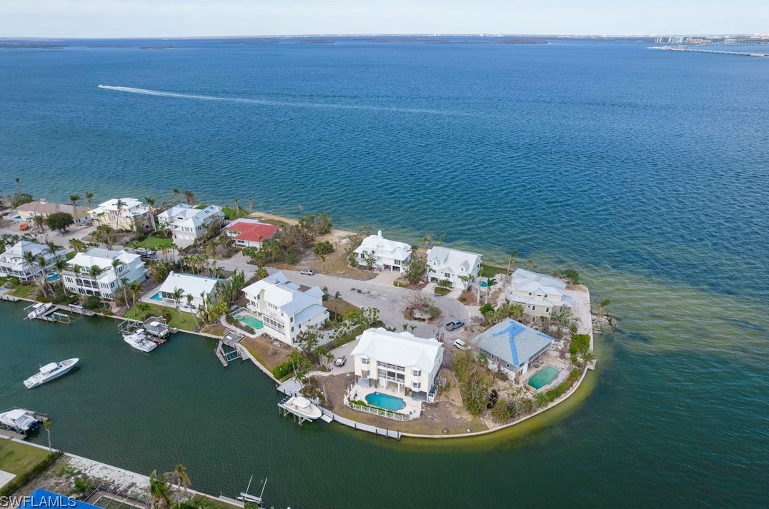 1209 Isabel Dr, Sanibel, FL 33957