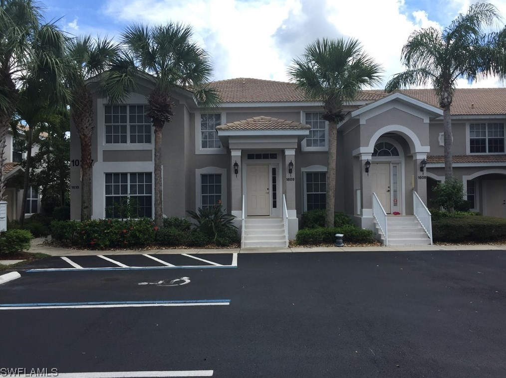 10127 Colonial Country Club Blvd, Fort Myers FL  33913-6711 exterior