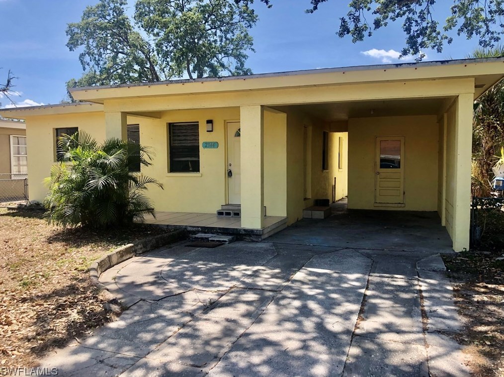 2344 South St, Fort Myers, FL 33901-5216