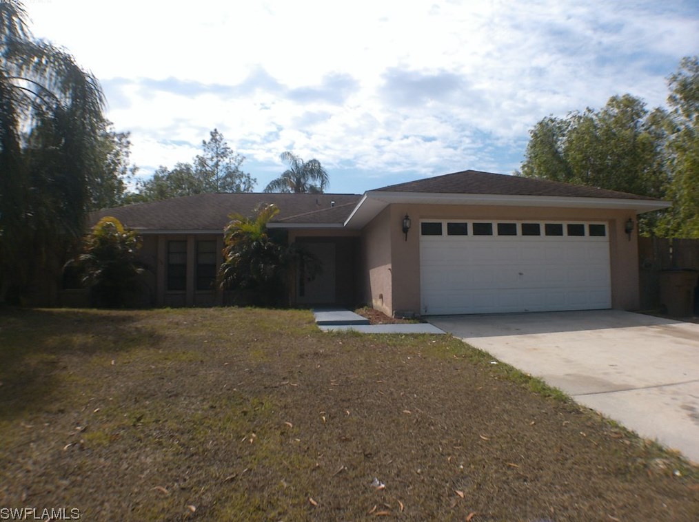 3806 2nd St W, Lehigh Acres, FL 33936
