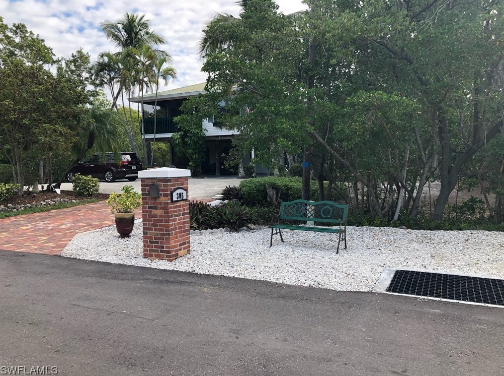 305 Dundee Rd, Fort Myers Beach, FL 33931