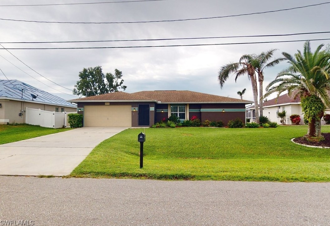 2614 32nd St, Cape Coral, FL 33914-4756