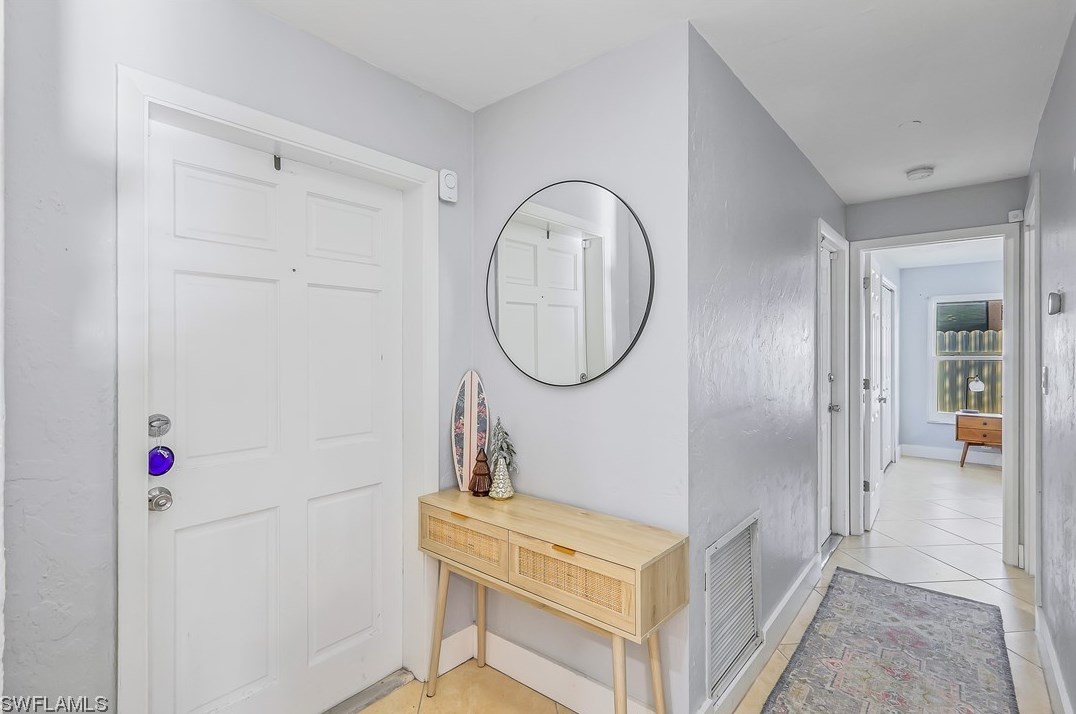 515 17th Ave, Cape Coral FL  33990-1610 exterior