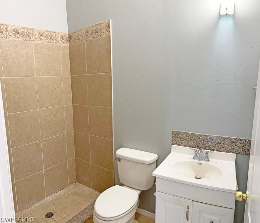 11873 Corinne Lee Ct #102, Fort Myers, FL 33907