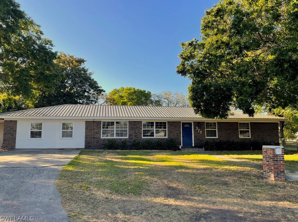 325 Via Del Aqua, Clewiston, FL 33440