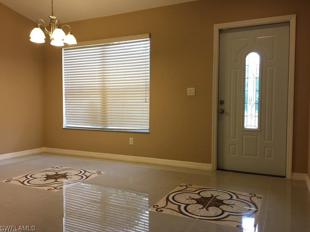 2923 Nw 10th St, Cape Coral, FL 33993