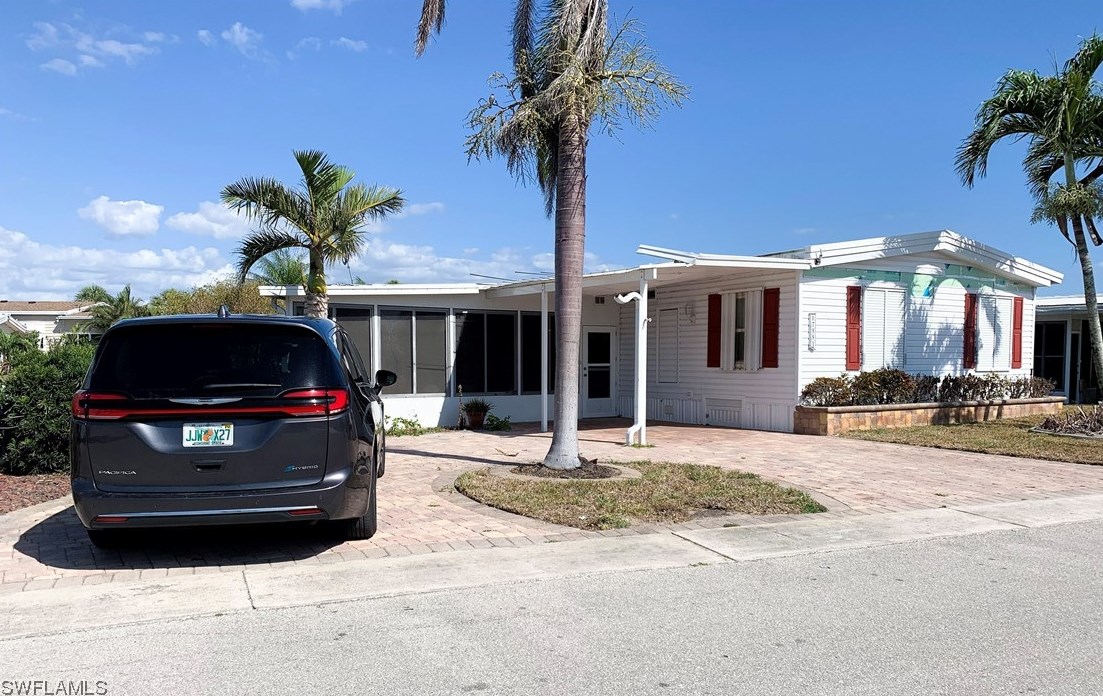 17551 Peppard Dr, Fort Myers Beach, FL 33931
