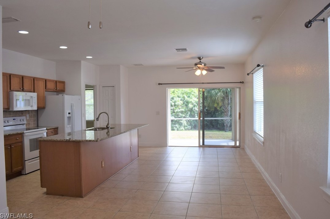 12217 De Moya Dr, Fort Myers, FL 33905-4865