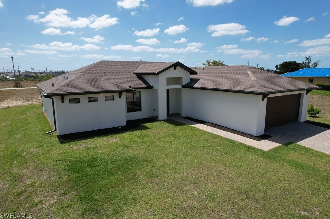 102 9th Ter, Cape Coral, FL 33990-0015