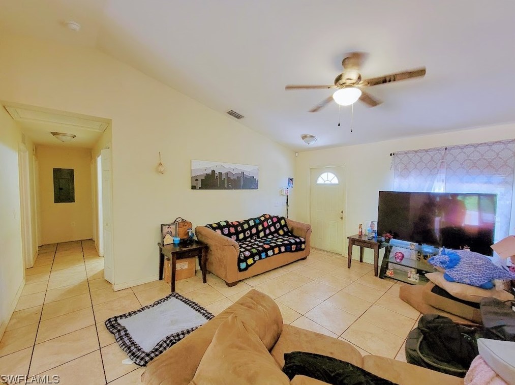 6078 Kumquat Cir, Labelle, FL 33935
