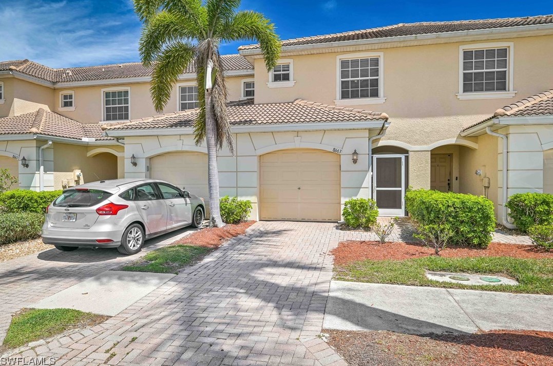 8663 Athena Ct, Lehigh Acres, FL 33971