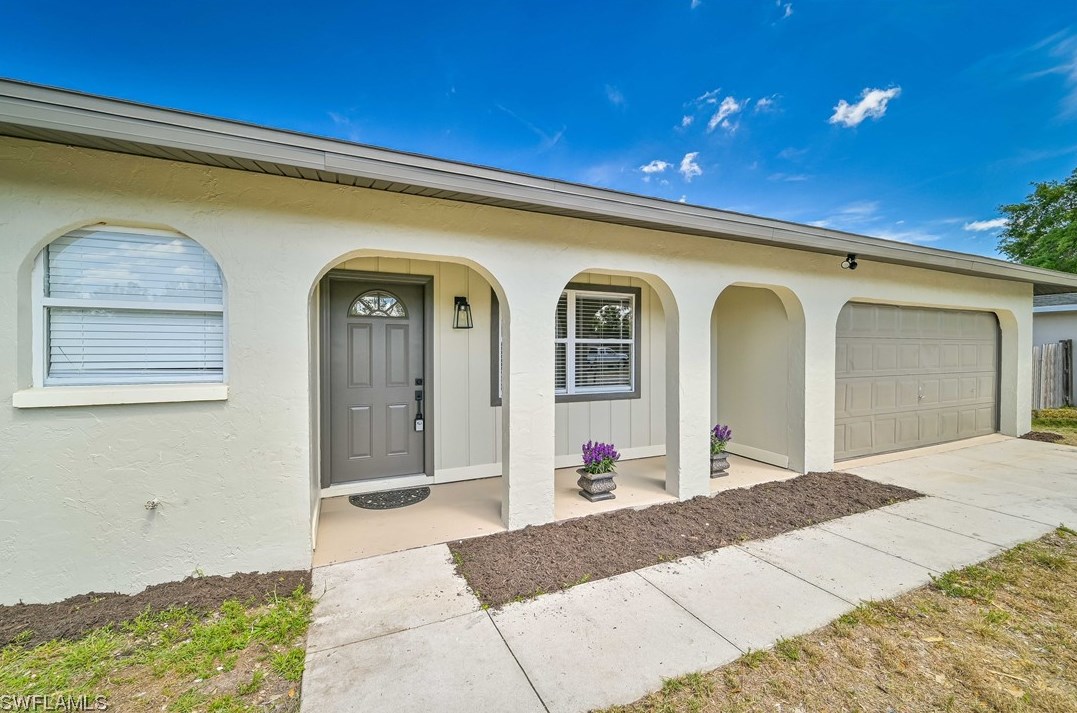 12350 1st St, Fort Myers, FL 33905-4806