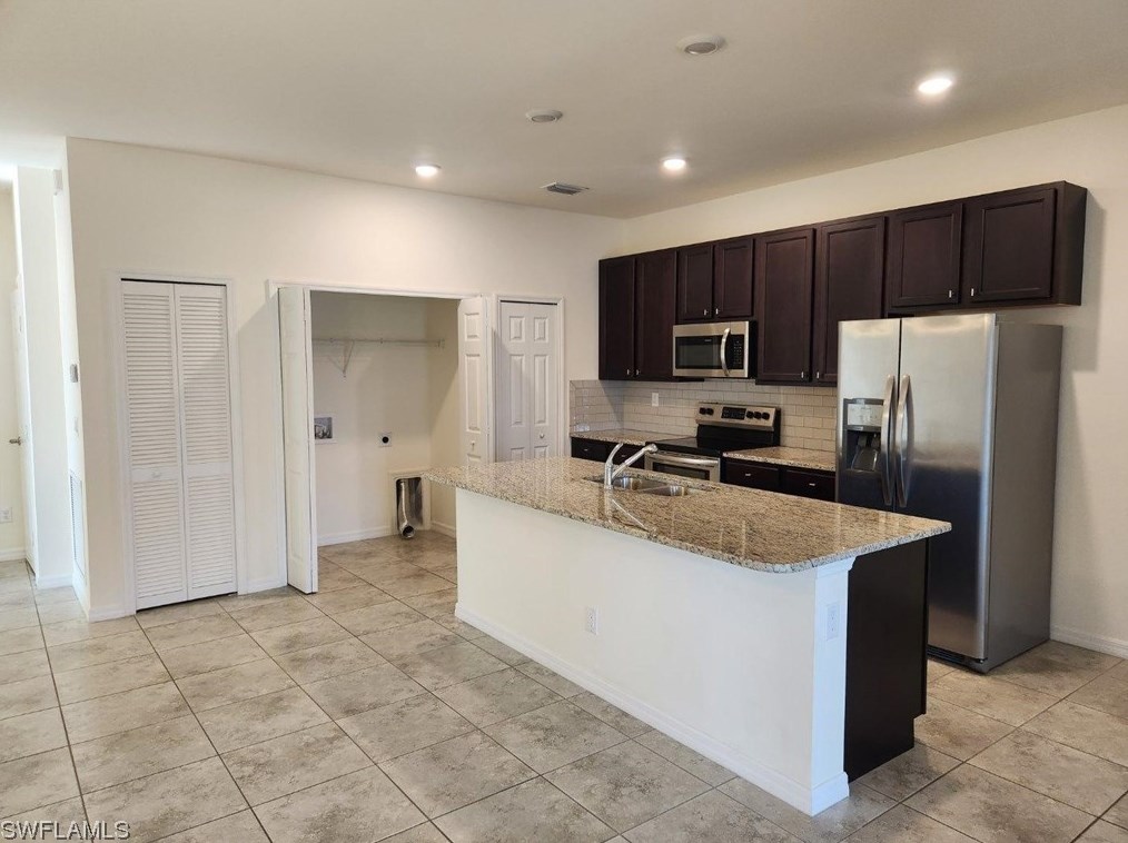 1412 Trafalgar Pkwy, Cape Coral, FL 33991