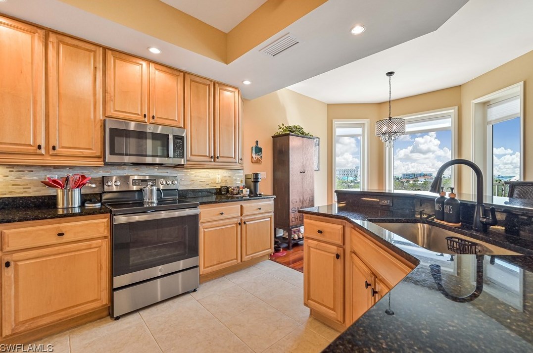 4182 Bay Beach Ln #743, Fort Myers Beach, FL 33931