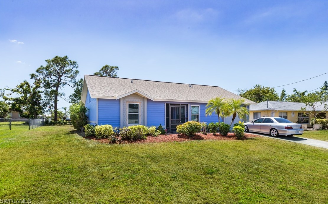 1114 Se 15th St, Cape Coral, FL 33990