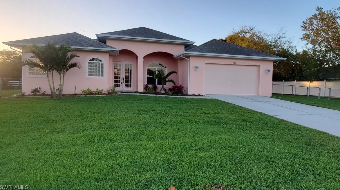 1902 5th St, Cape Coral, FL 33909-2756