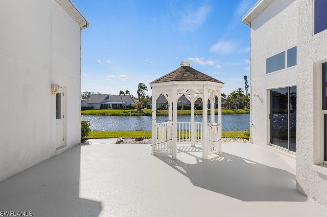 14641 Lake Olive Dr, Fort Myers, FL 33919-8327