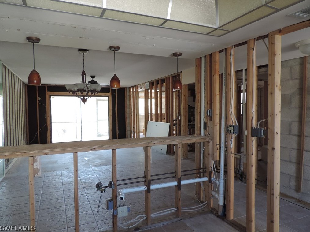 17458 Blueberry Hill Dr, Fort Myers, FL 33908-6112