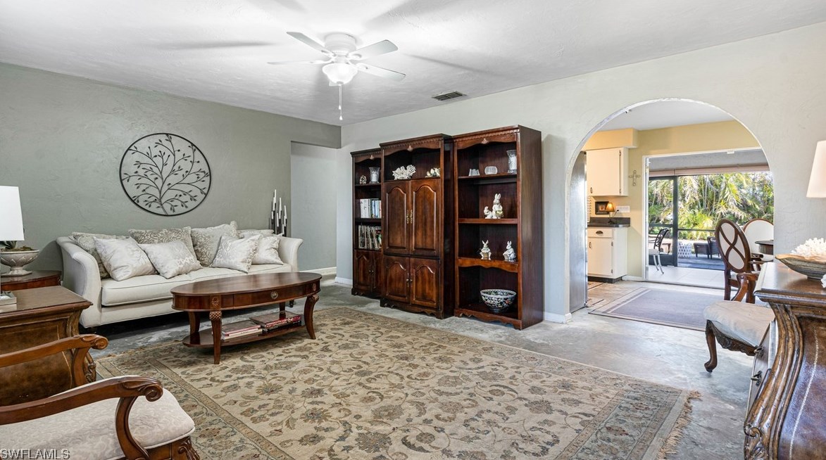 1311 Se 39th Terrace, Cape Coral, FL 33904