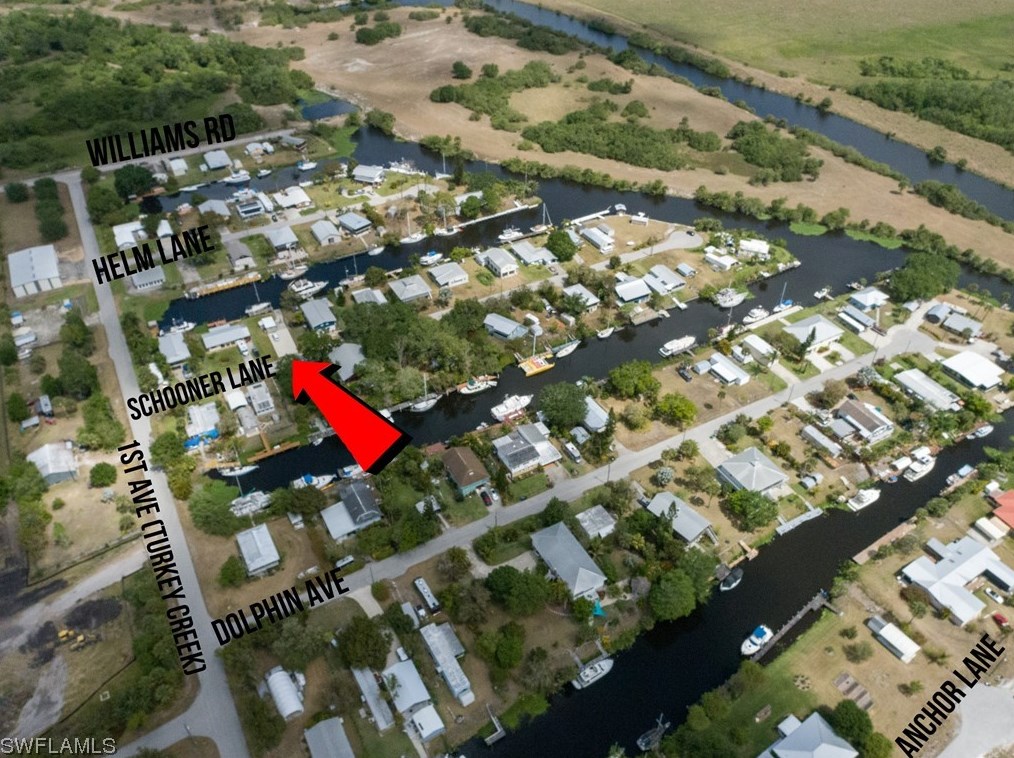 1037 Schooner Ln, Moore Haven, FL 33471