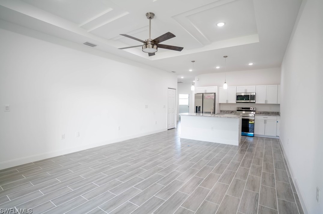 537-539 Nimitz Blvd, Lehigh Acres, FL 33974