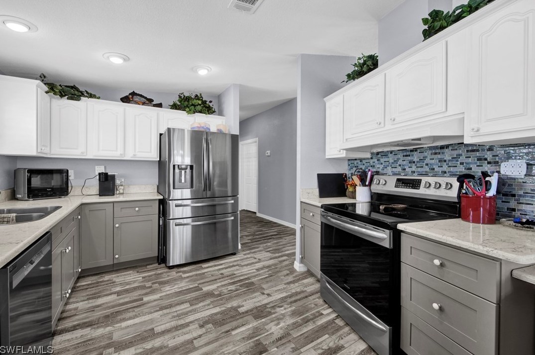 53 Nancy Ln, Fort Myers Beach, FL 33931